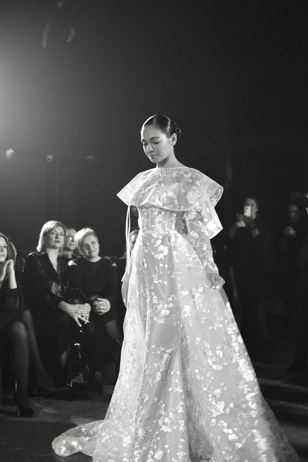 Показ коллекции свадебных платьев Anikeeva. Фотограф Саша Львова