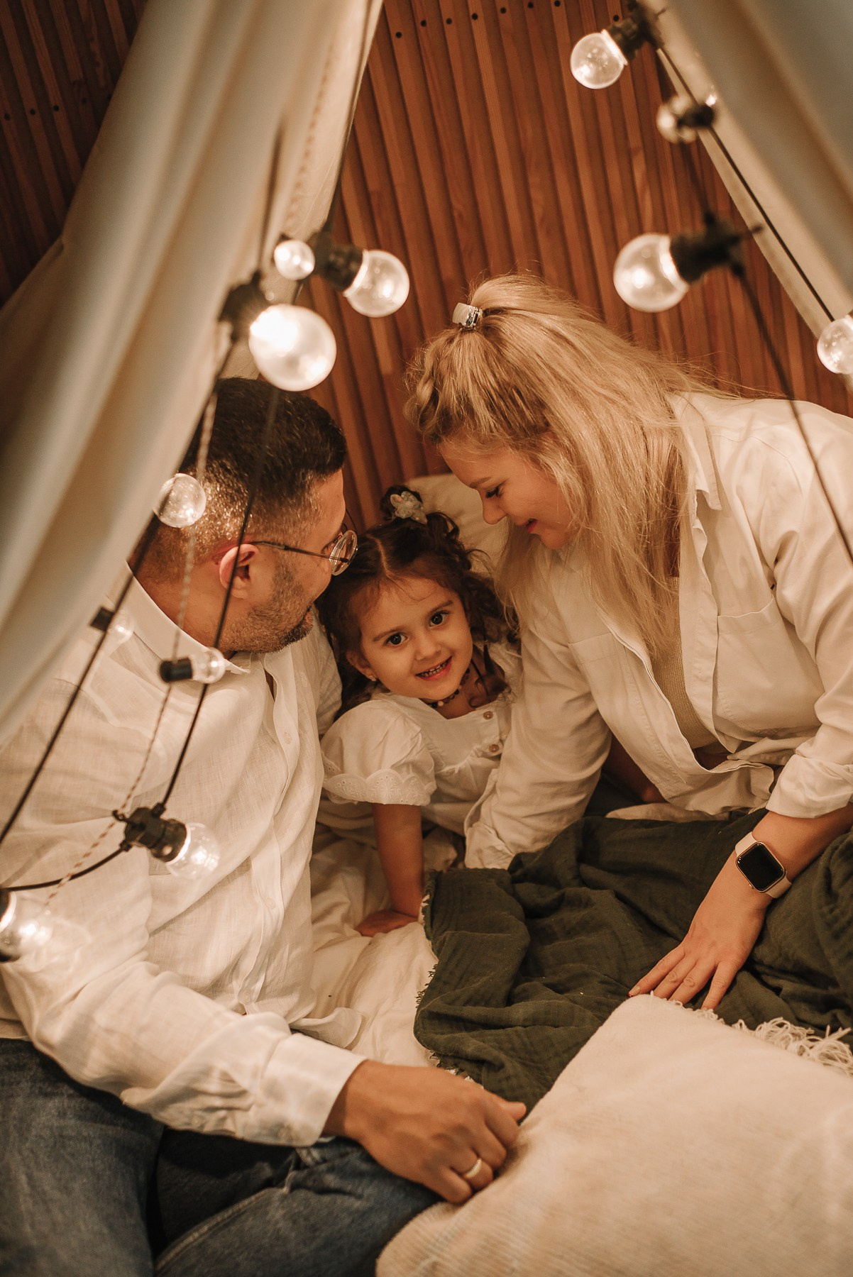 Happy moments_Джихат, Лена и Ясмин. Свадебный и семейный фотограф в Минске Яна Новак