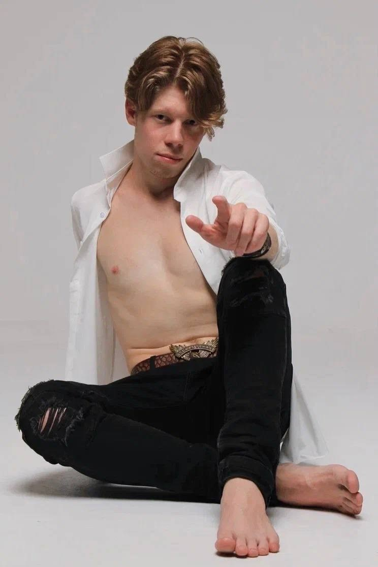 Паша. Костюмер, художник кино и телевидения в спб