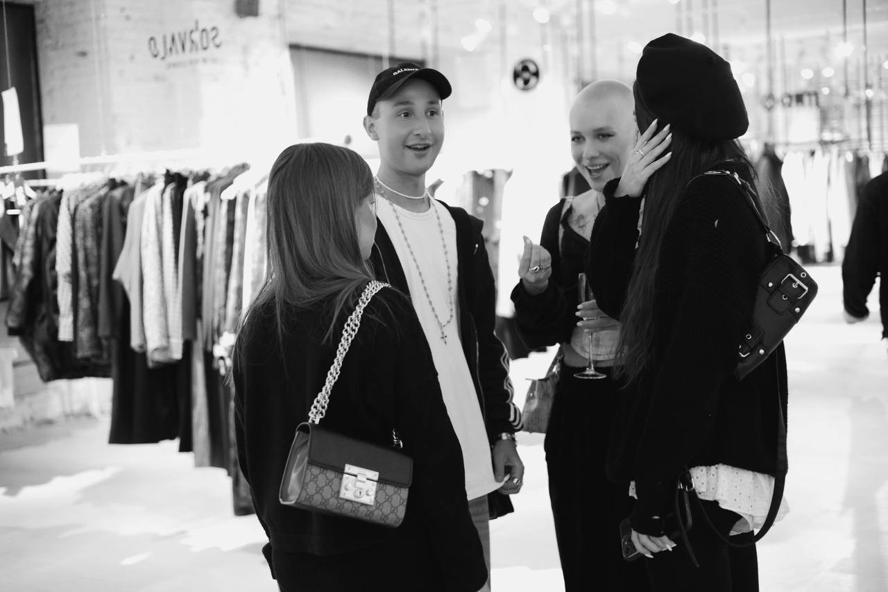 LUUK BAZE. Your lerris