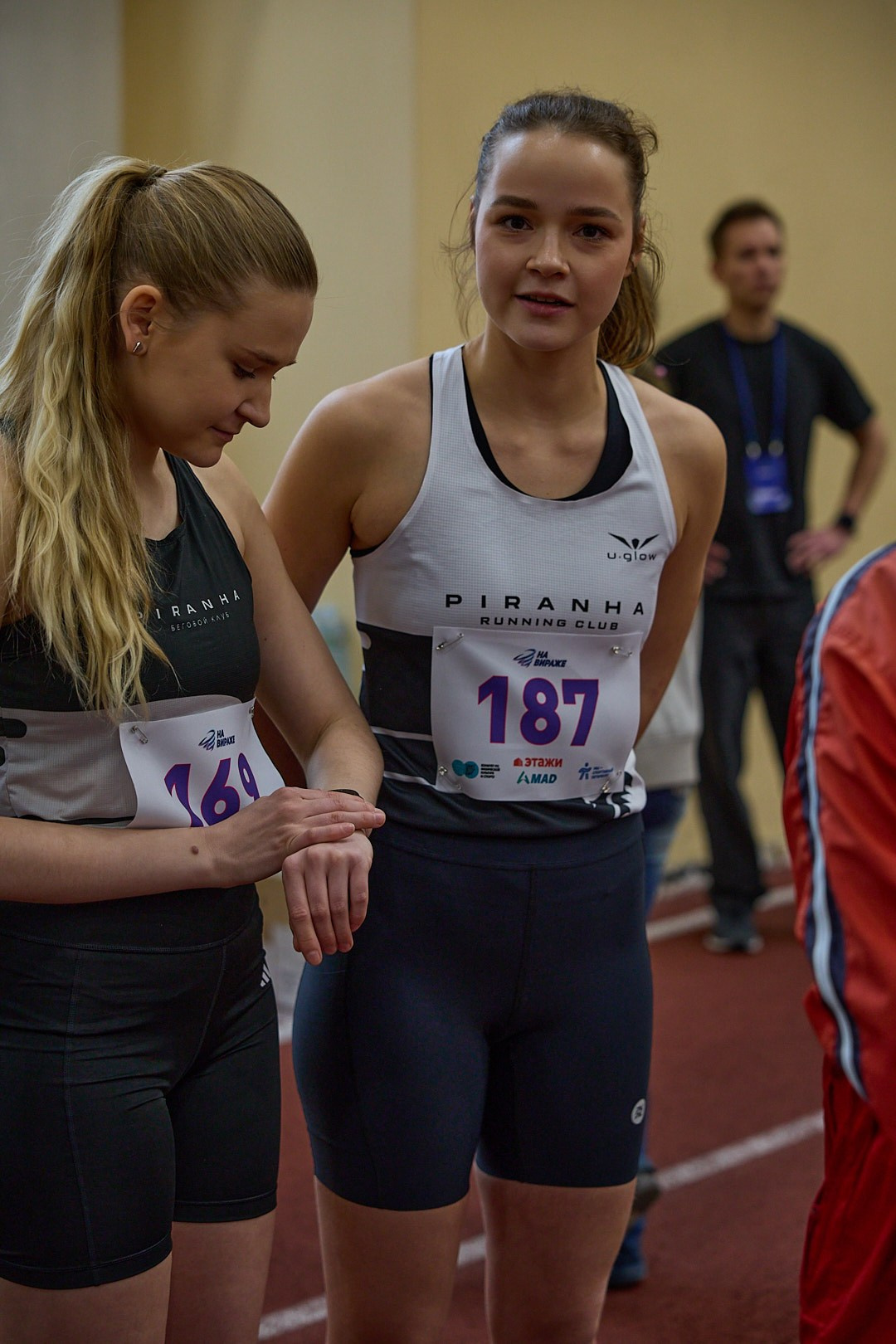 Женский день — 8 марта в манеже на виражах. Савина Анна Москва — Петербург