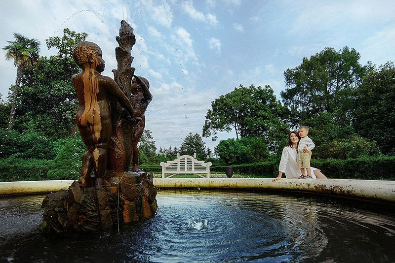 Семейная фотосессия в Сириусе и Адлере. Фотограф в Адлере, Сириусе, Красной Поляне — лавстори, семейные и индивидуальные фотосессии