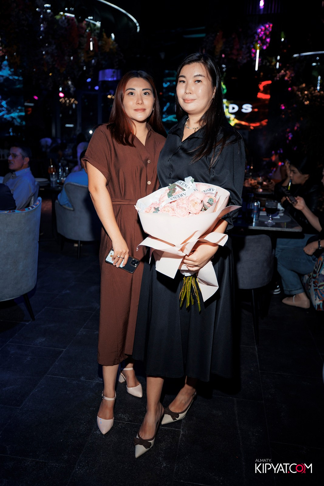 FRIENDS BAR & TERRACE. КИПЯТКОМ АЛМАТЫ!