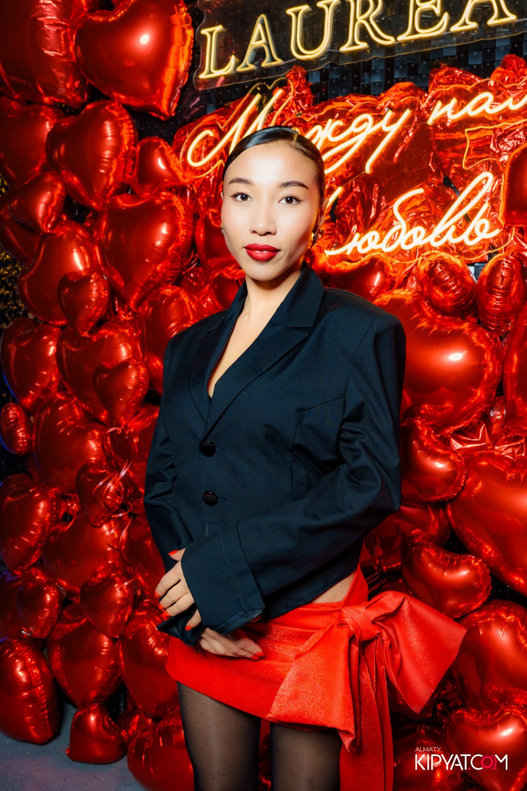 LAUREATE KARAOKE HALL. КИПЯТКОМ АЛМАТЫ!