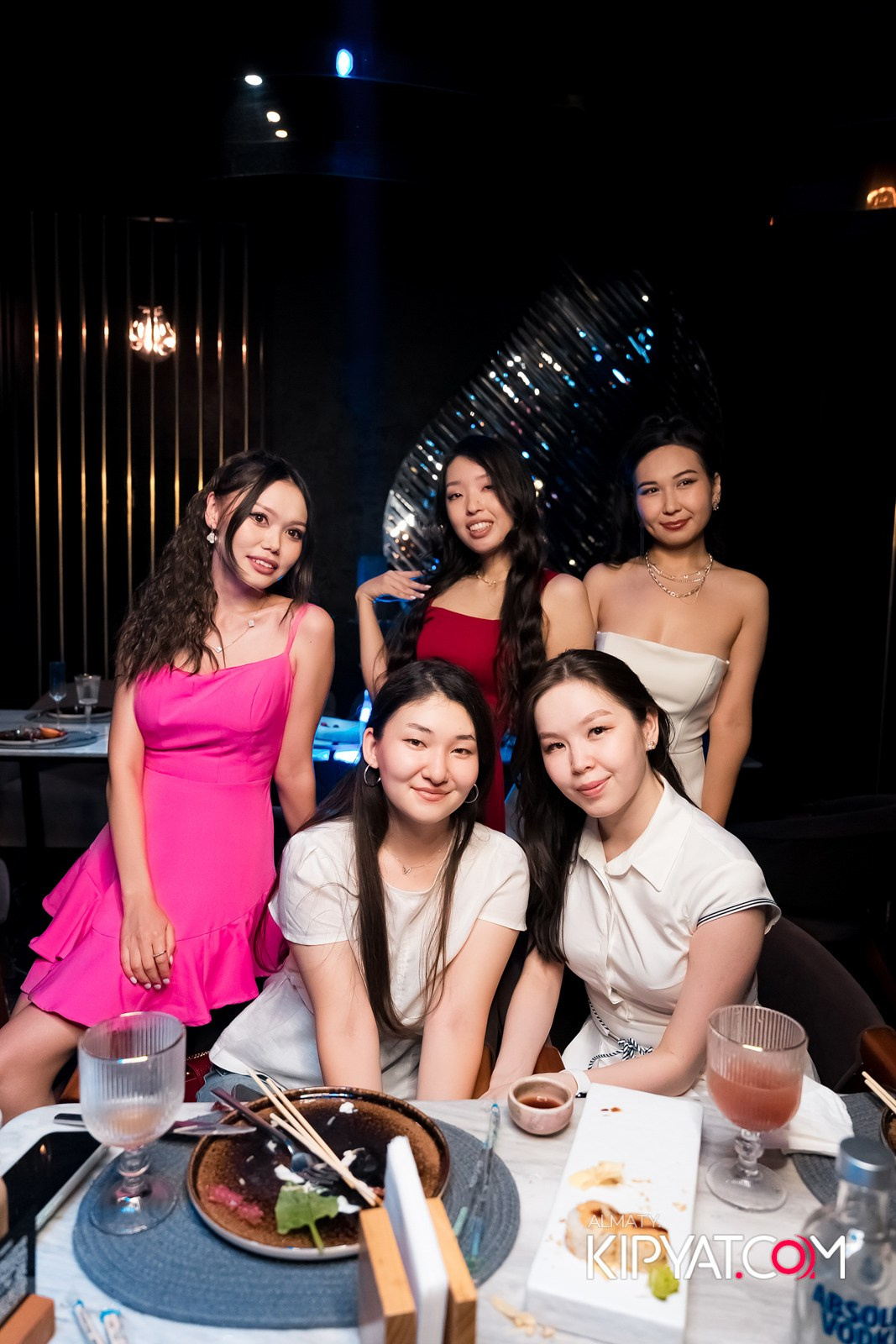 MOOD KARAOKE & TERRACE. КИПЯТКОМ АЛМАТЫ!