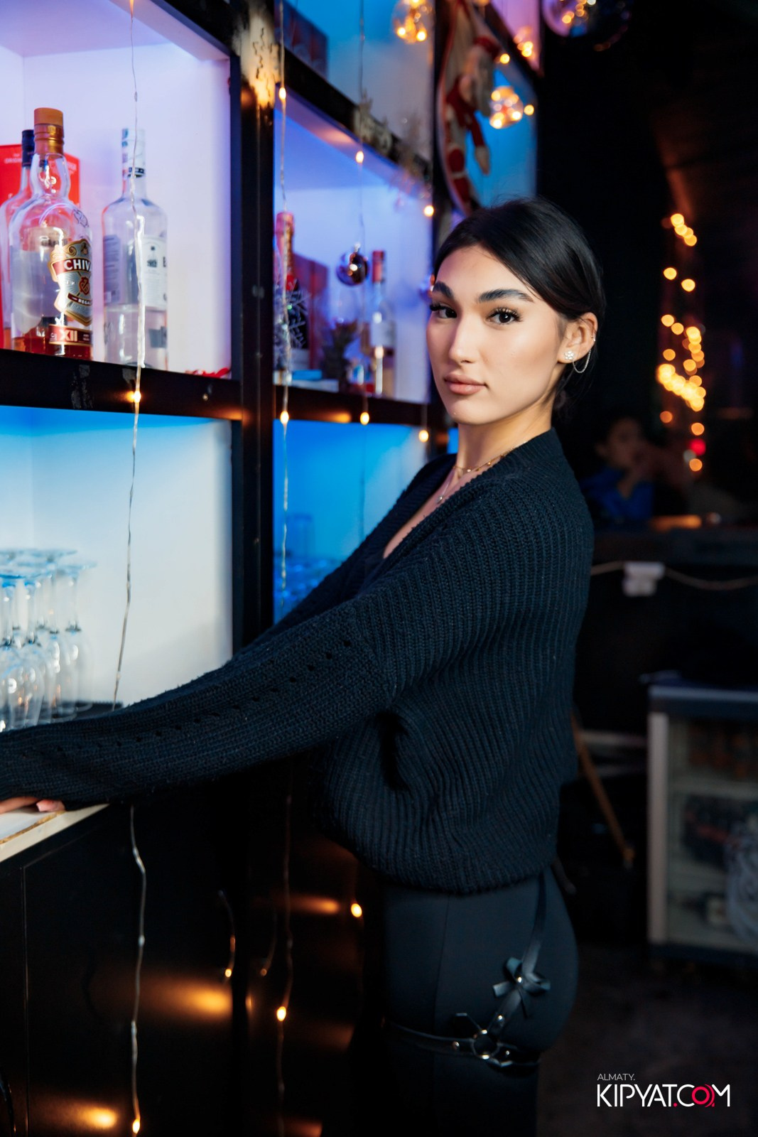 UYAT EMES BAR. КИПЯТКОМ АЛМАТЫ!