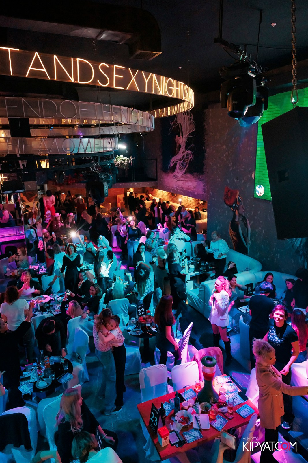 МУЗЫКАЛЬНОЕ ЛОТО В HIT RETRO. КИПЯТКОМ АЛМАТЫ! Фотосъемка мероприятий в Алматы