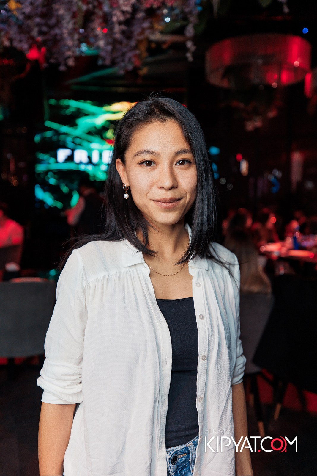 FRIENDS BAR & TERRACE. КИПЯТКОМ АЛМАТЫ!