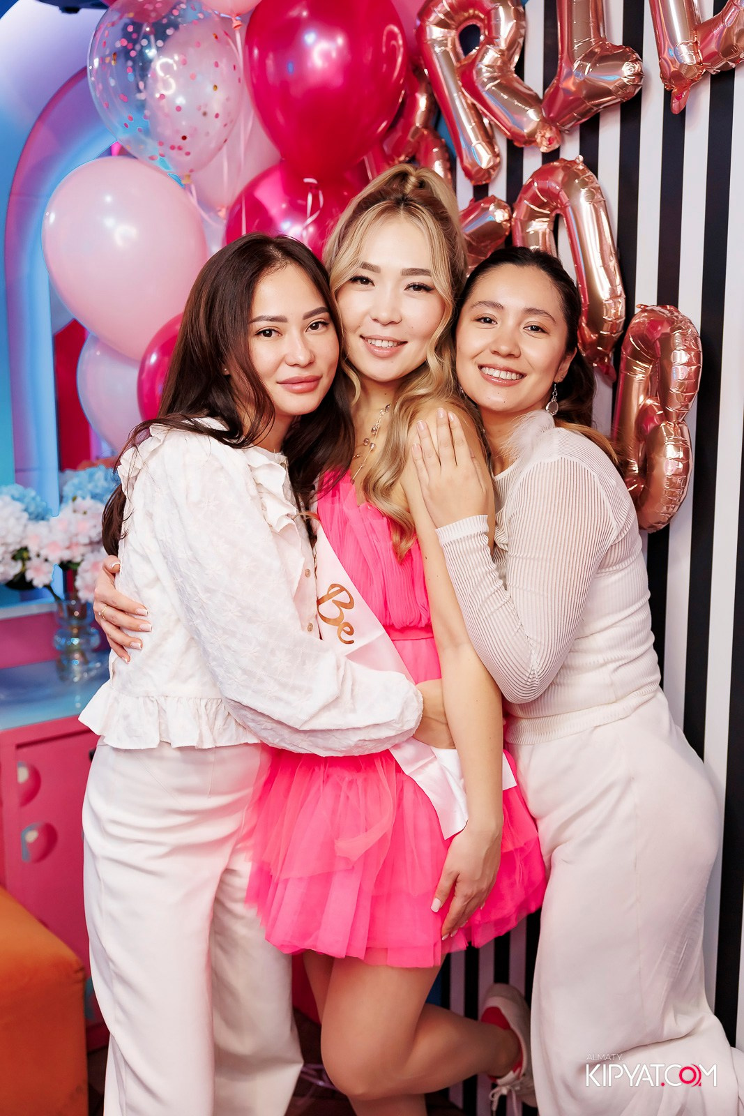 ЗАЯ, НА БИС. КИПЯТКОМ АЛМАТЫ!