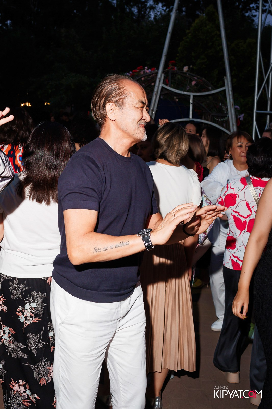 РЕСТОРАН УЧ ЛЯГАН. КИПЯТКОМ АЛМАТЫ!