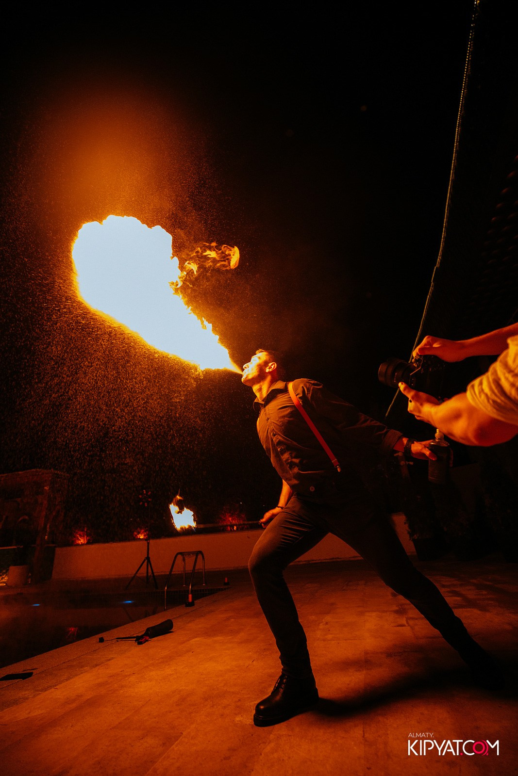 EDEN BAR & RESTAURANT. КИПЯТКОМ АЛМАТЫ!