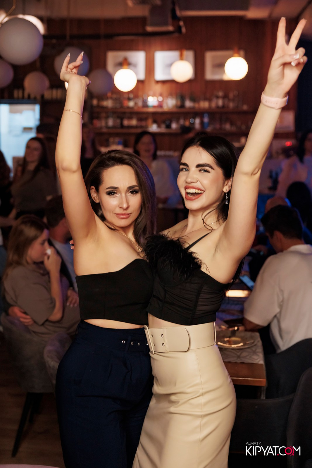 МУЗЫКАЛЬНОЕ ЛОТО В CAVIAR. КИПЯТКОМ АЛМАТЫ! Фотосъемка мероприятий в Алматы