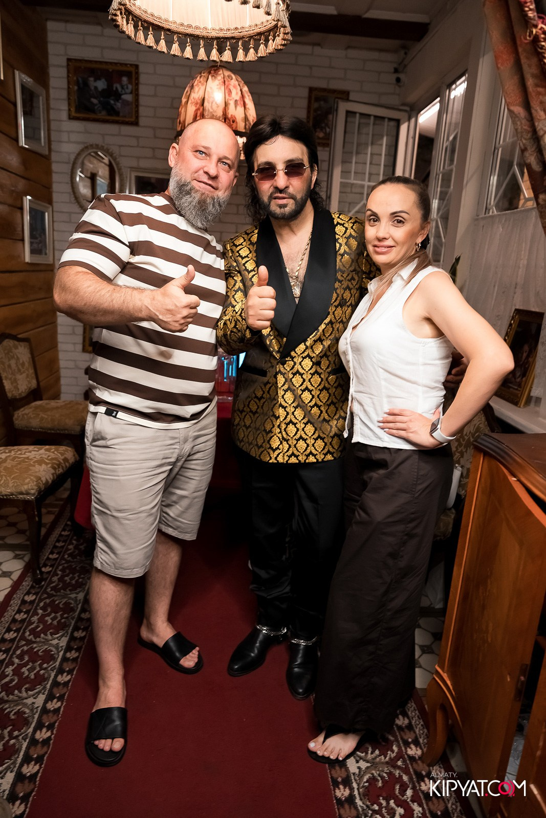 РЕСТОРАН МАРЬИНА РОЩА. КИПЯТКОМ АЛМАТЫ!