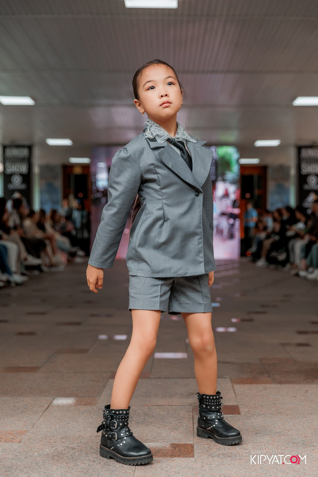 JUNIOR FASHION SHOW. КИПЯТКОМ АЛМАТЫ!