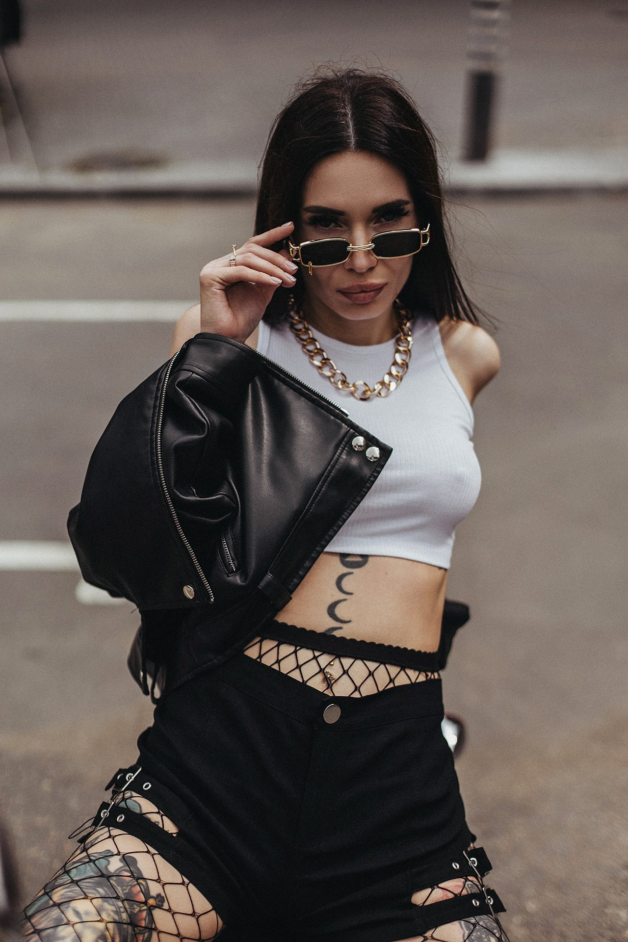 Фотосессия с байком на парковке. Семейный и детский фотограф в Москве Артём Жигурс