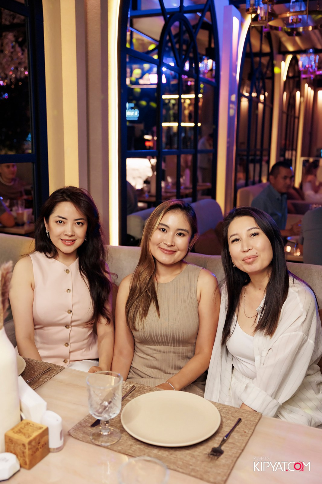 SAHARA ASIAN MIX RESTAURANT. КИПЯТКОМ АЛМАТЫ! Фотосъемка мероприятий в Алматы