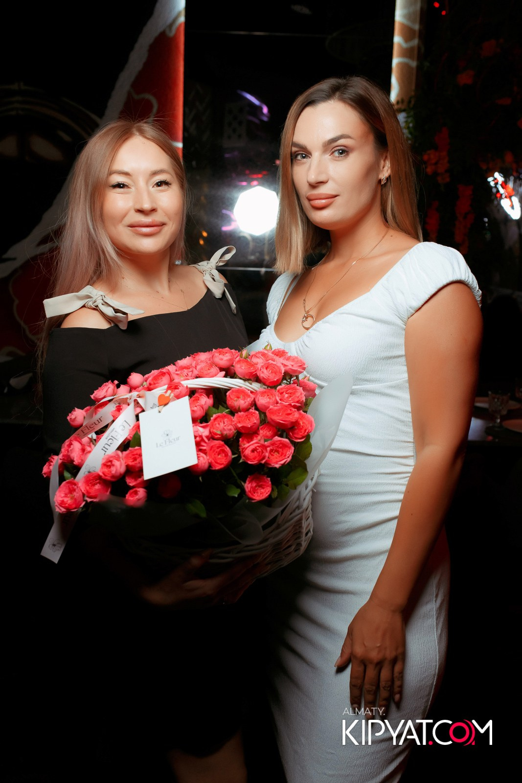 FRIENDS BAR & TERRACE. КИПЯТКОМ АЛМАТЫ!