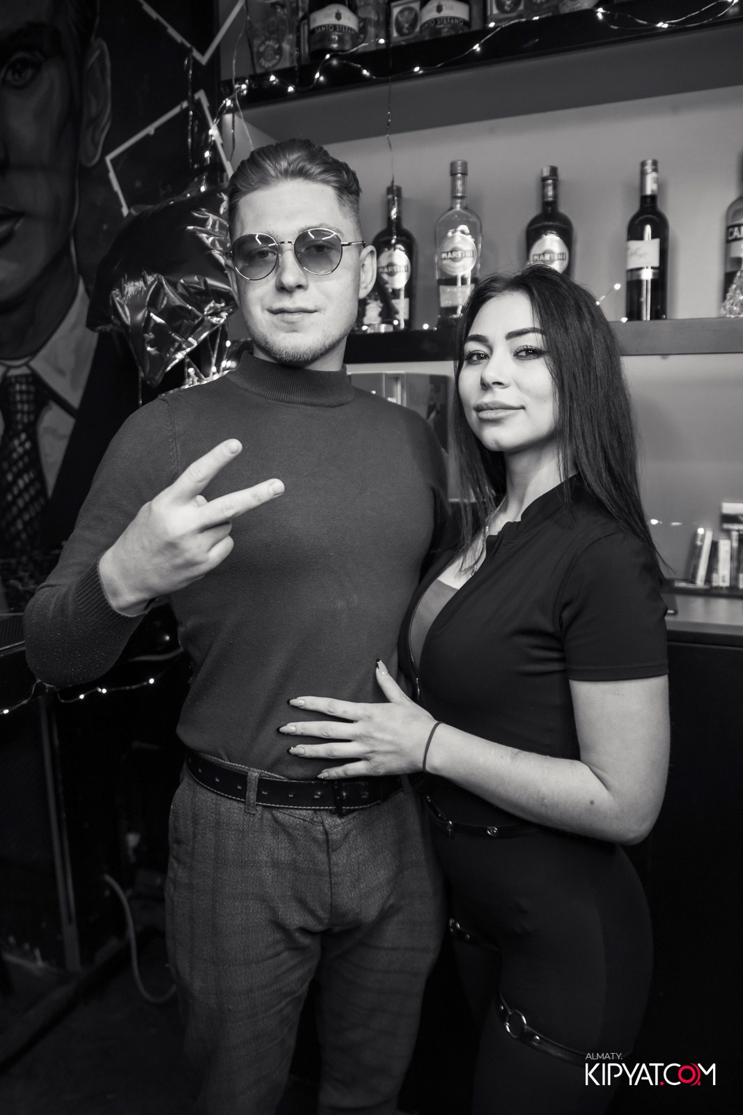 UYAT EMES BAR. КИПЯТКОМ АЛМАТЫ!