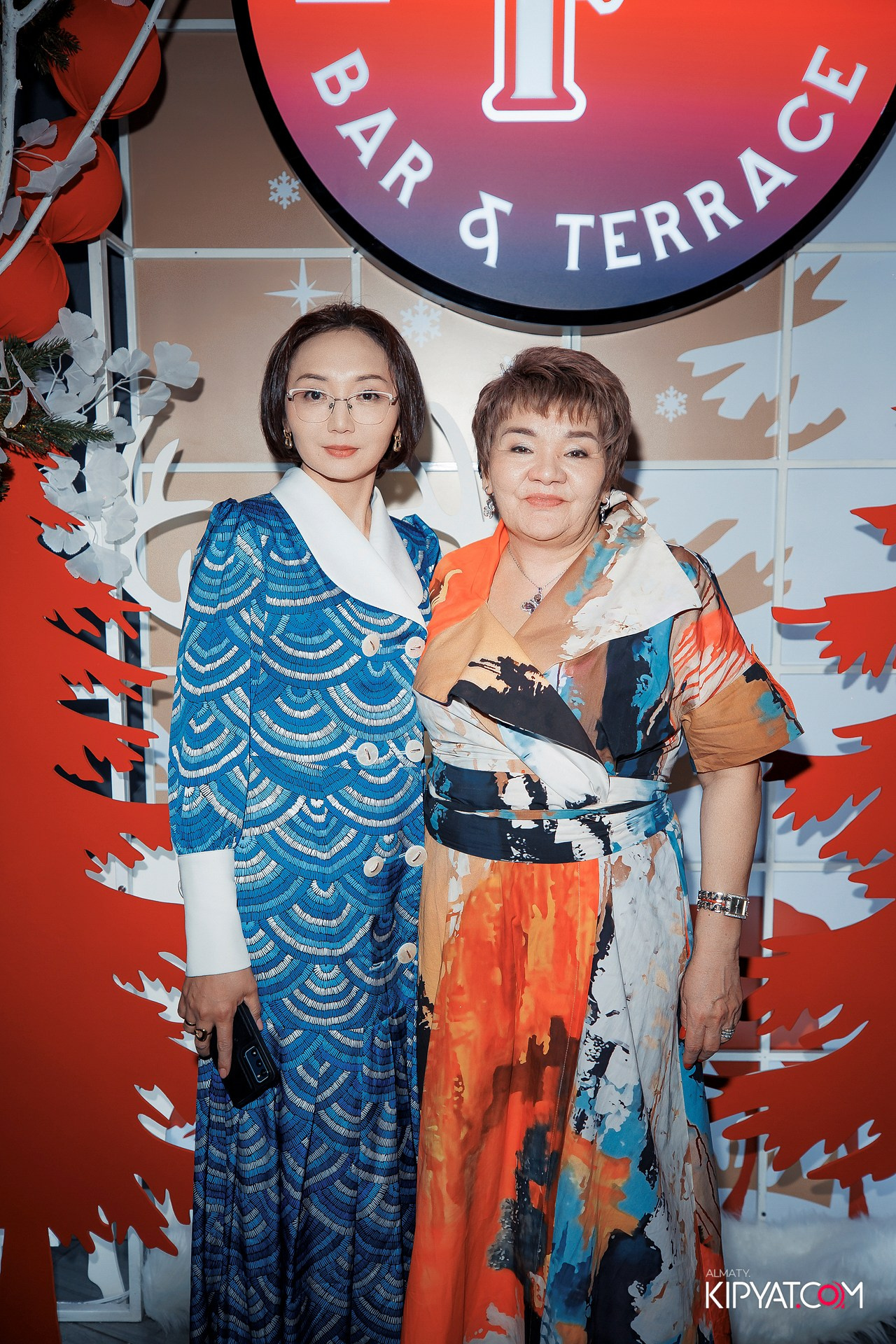 FRIENDS BAR & TERRACE. КИПЯТКОМ АЛМАТЫ! Фотосъемка мероприятий в Алматы