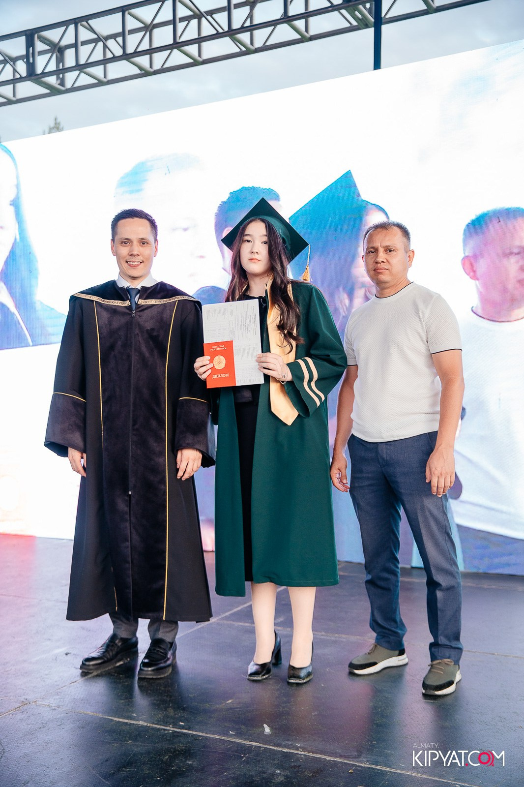 ВРУЧЕНИЕ ДИПЛОМОВ — НАРХОЗ КОЛЛЕДЖ. Part 4. КИПЯТКОМ АЛМАТЫ!