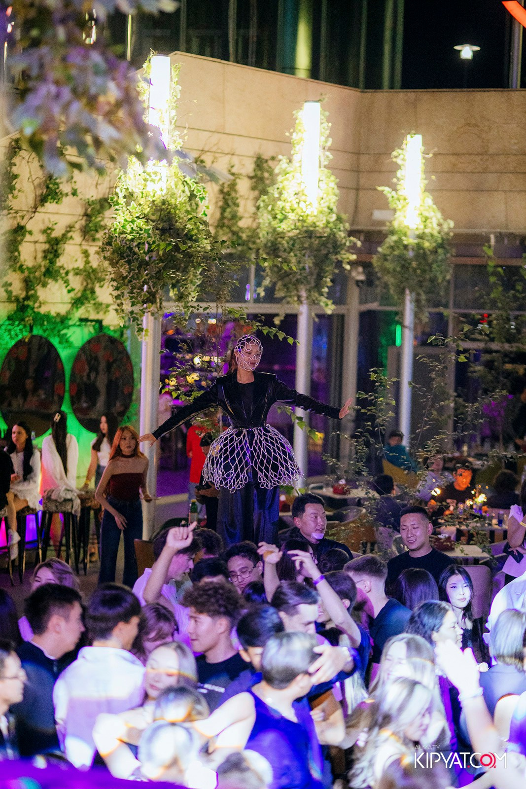 EVENT BAR. КИПЯТКОМ АЛМАТЫ!