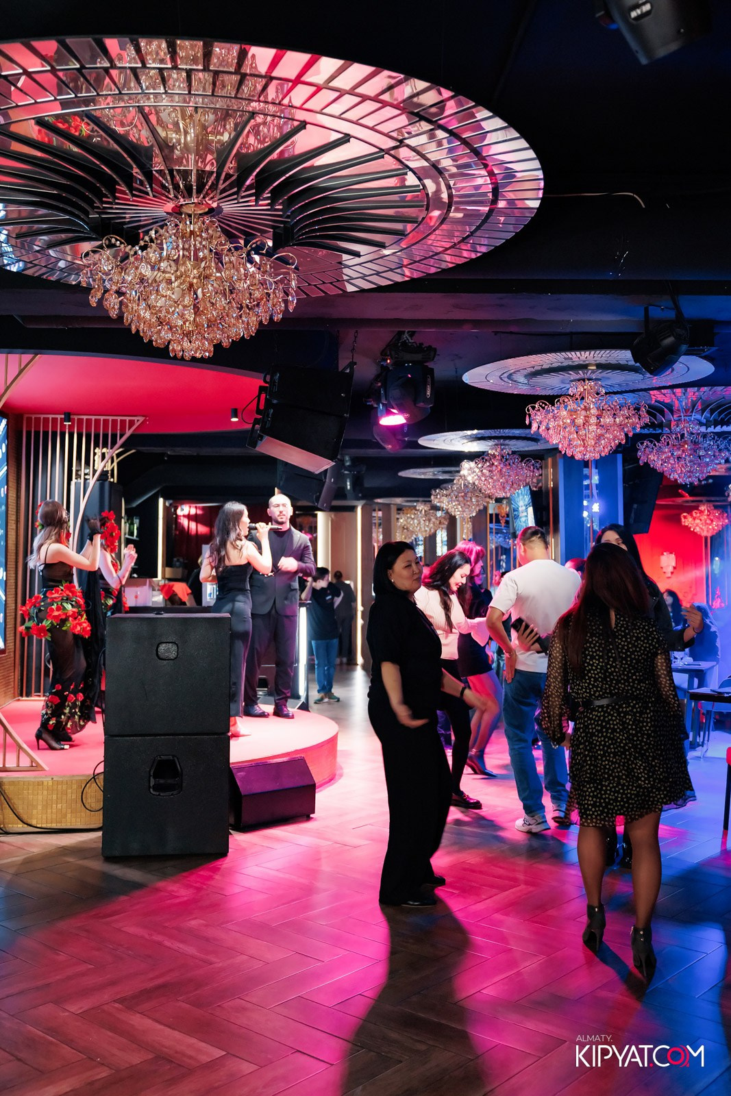 ЗАЯ, НА БИС. КИПЯТКОМ АЛМАТЫ!