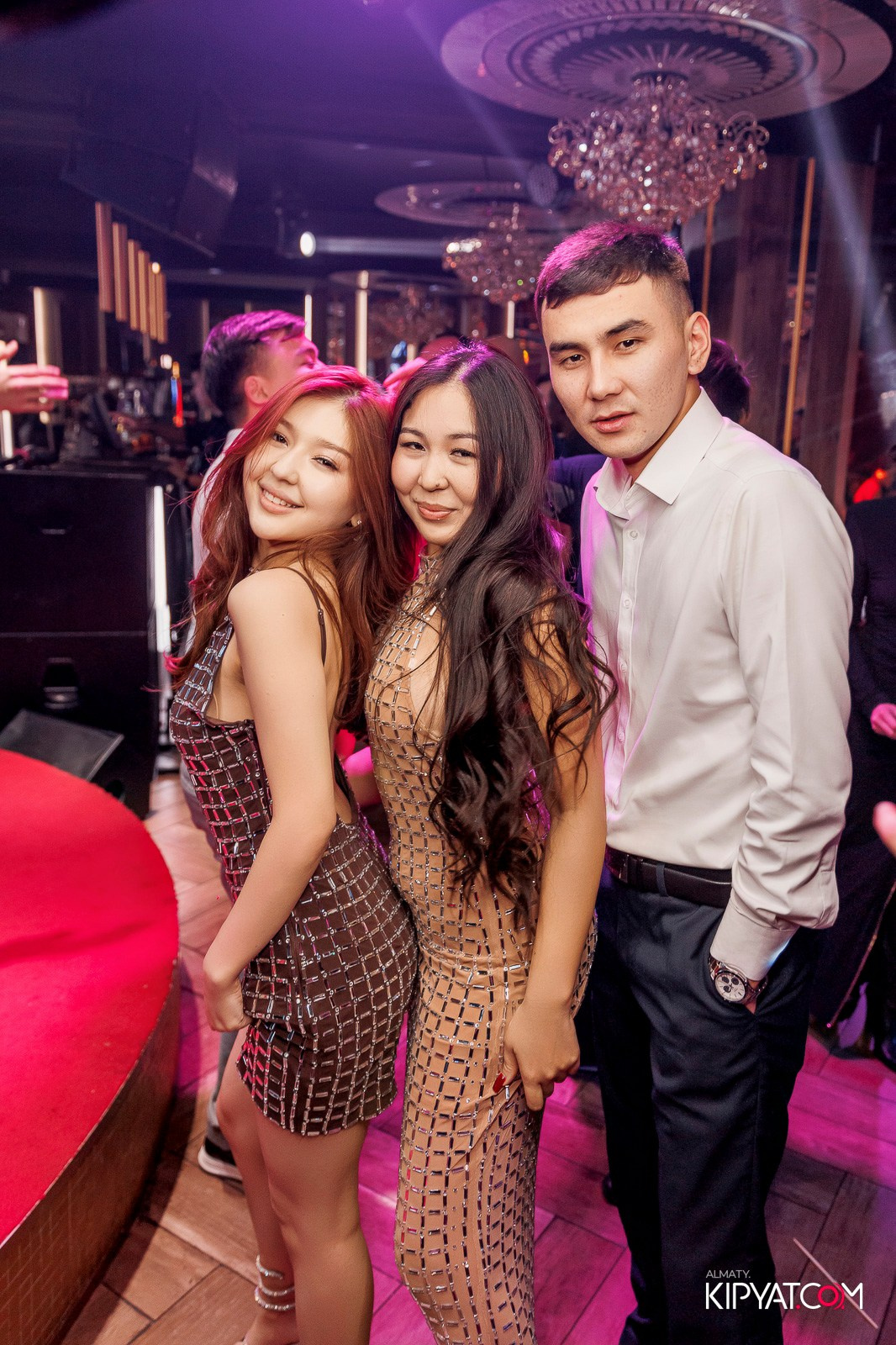 ЗАЯ, НА БИС. КИПЯТКОМ АЛМАТЫ! Фотосъемка мероприятий в Алматы