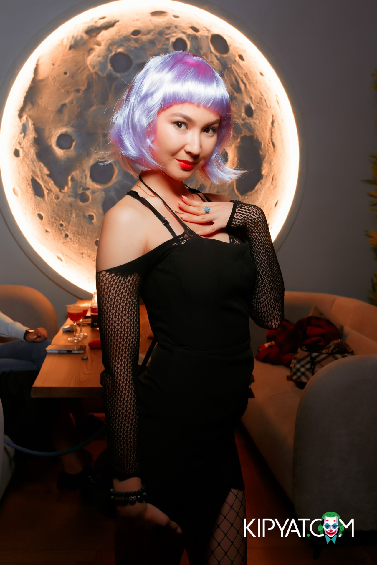 TO HE MOON LOUNGE & HOOKAN. КИПЯТКОМ АЛМАТЫ!