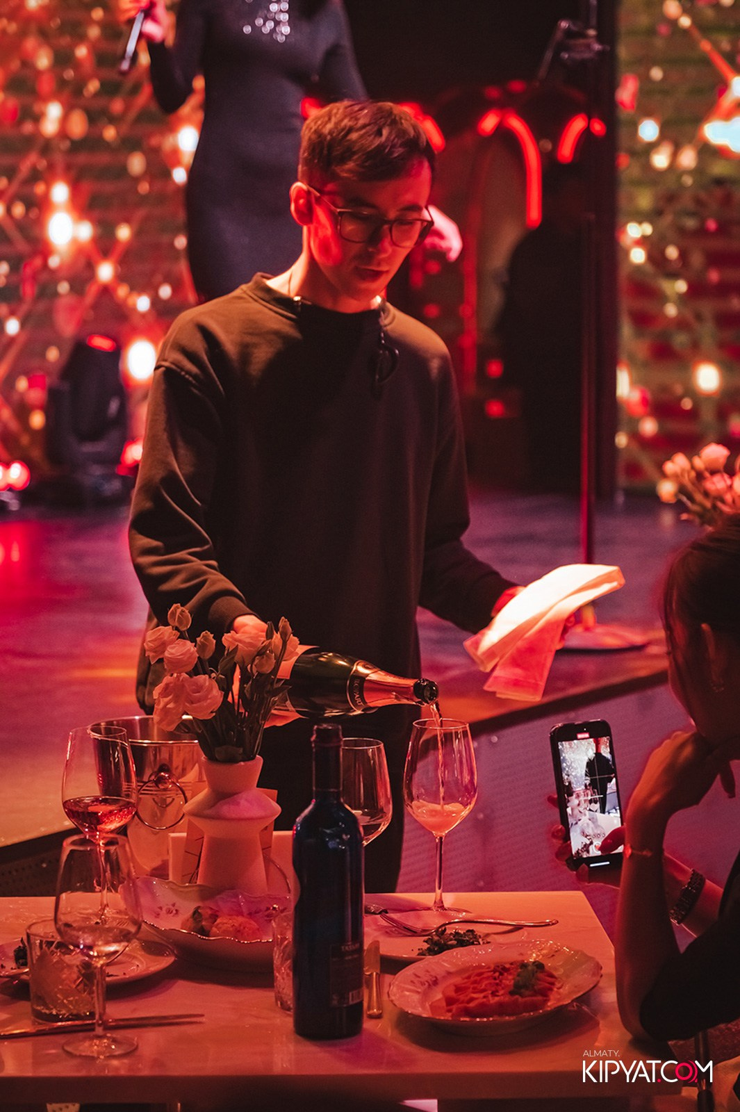 QUEEN. КИПЯТКОМ АЛМАТЫ!