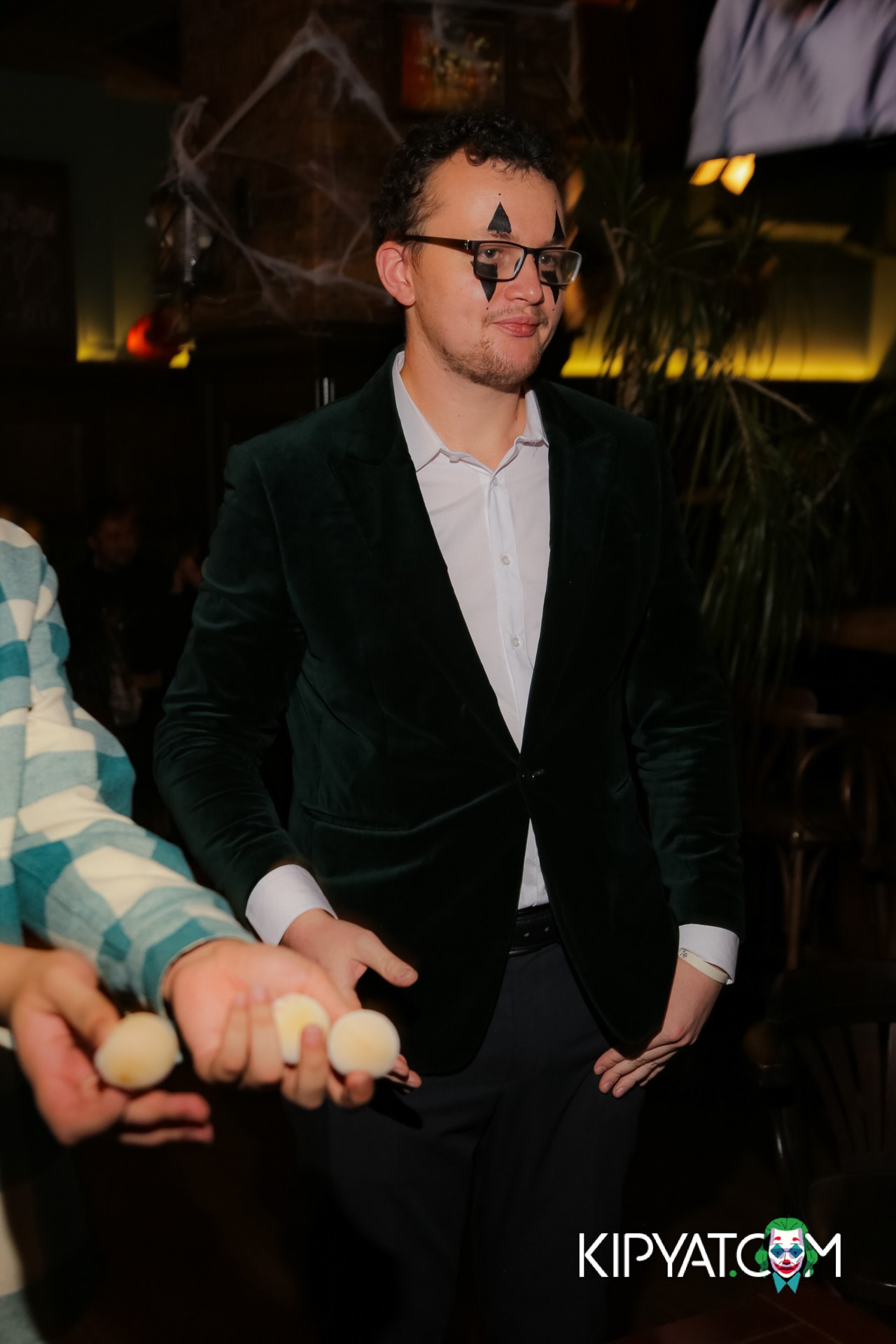 БОЧОНОК НА НАЗАРБАЕВА. КИПЯТКОМ АЛМАТЫ!