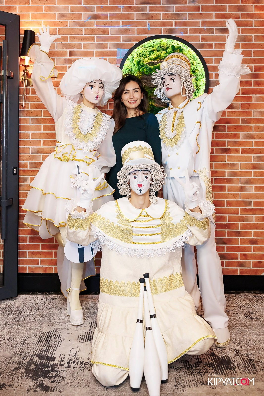 РЕСТОРАН ВЕСЕЛИДЗЕ НА ШЕВЧЕНКО. КИПЯТКОМ АЛМАТЫ!