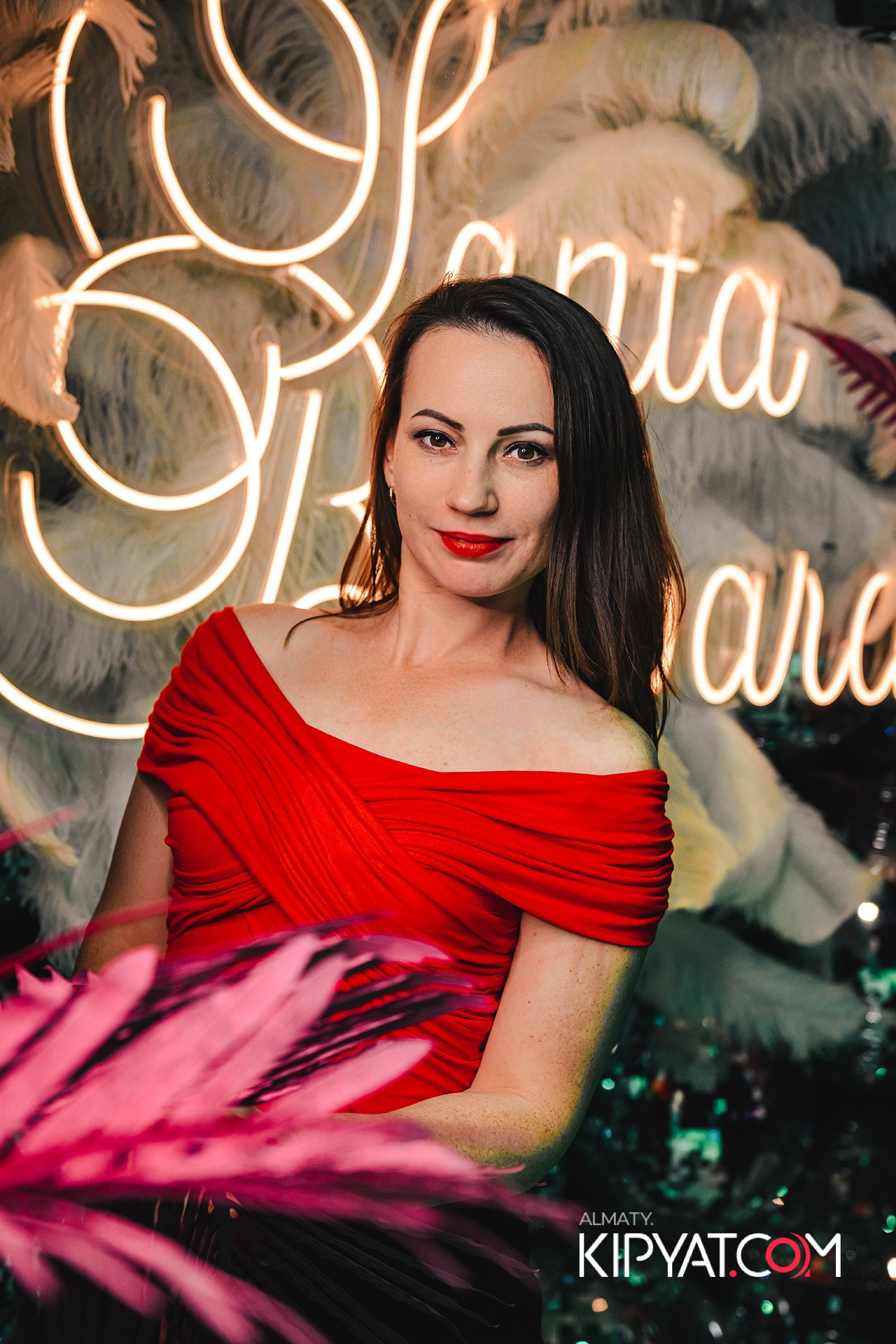 ВЫСТУПЛЕНИЕ ГРУППЫ ВИРУС SANTA BARBARA. КИПЯТКОМ АЛМАТЫ!