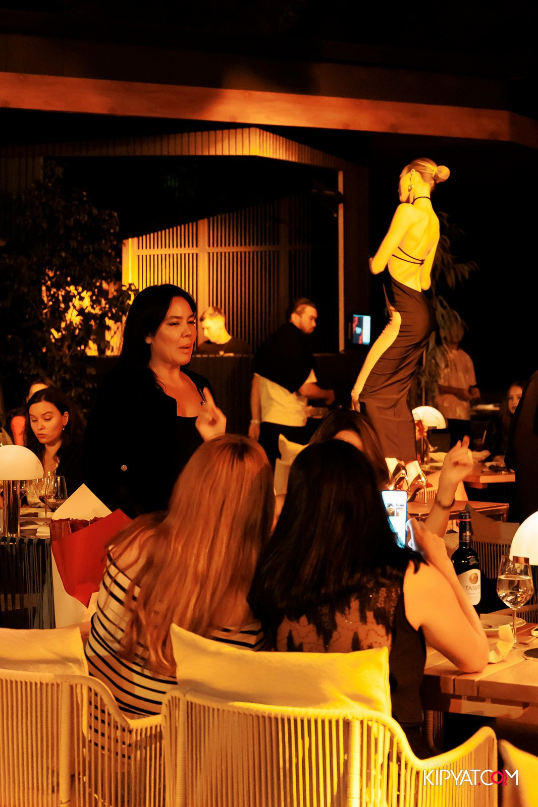 QUEEN. КИПЯТКОМ АЛМАТЫ!