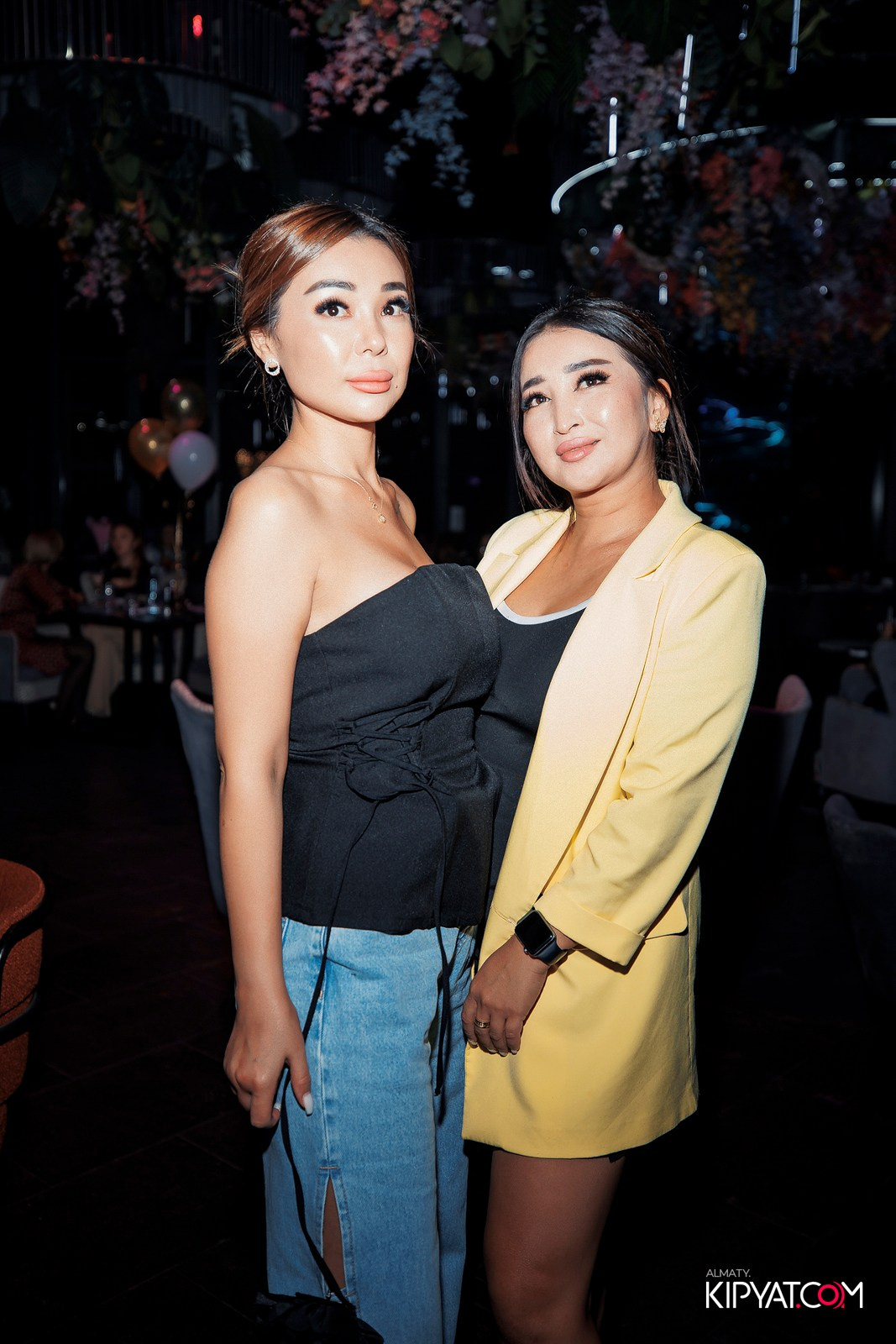 FRIENDS BAR & TERRACE. КИПЯТКОМ АЛМАТЫ!