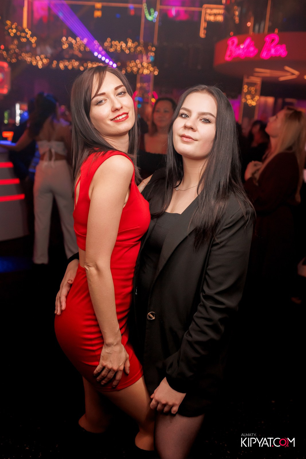 FITNESS ЁЛКА в ночном клубе SANTA BARBARA. КИПЯТКОМ АЛМАТЫ!