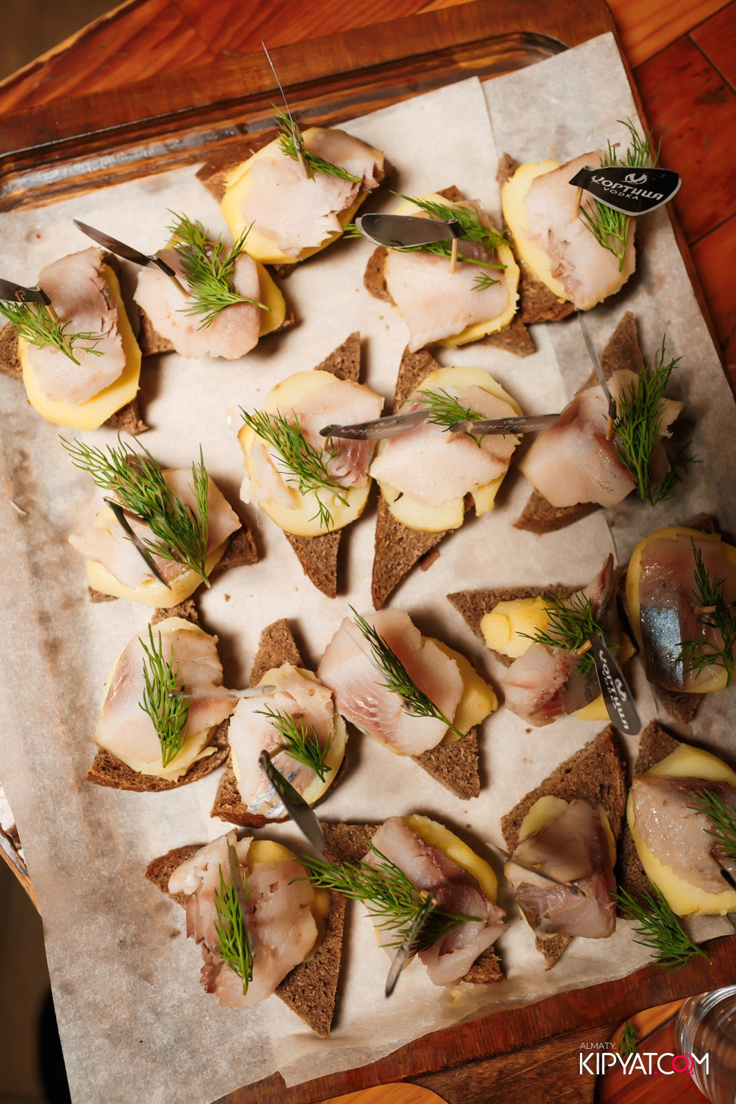 ПИНТА НА НАЗАРБАЕВА. КИПЯТКОМ АЛМАТЫ! Фотосъемка мероприятий в Алматы