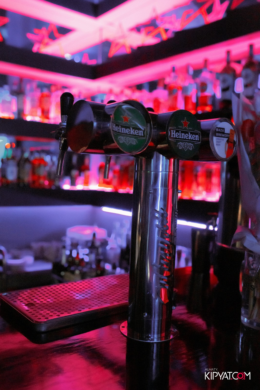 THE WALL STREET. КИПЯТКОМ АЛМАТЫ!