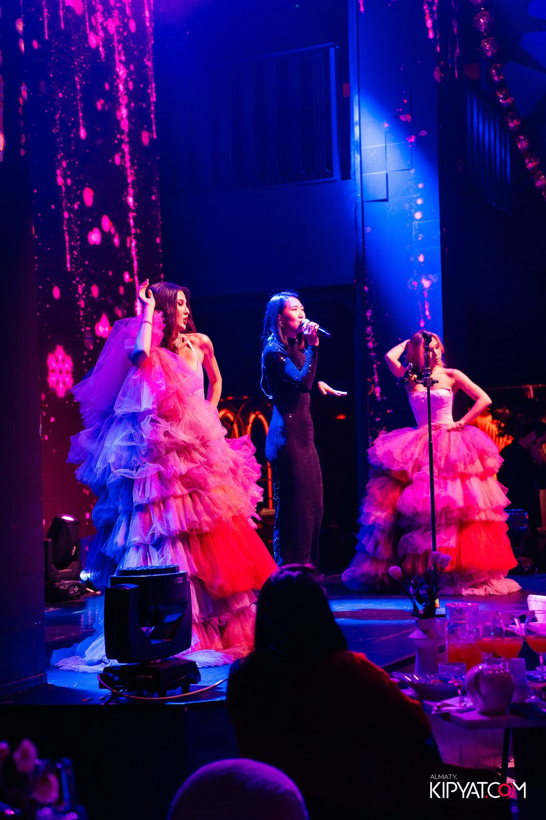 QUEEN. КИПЯТКОМ АЛМАТЫ!