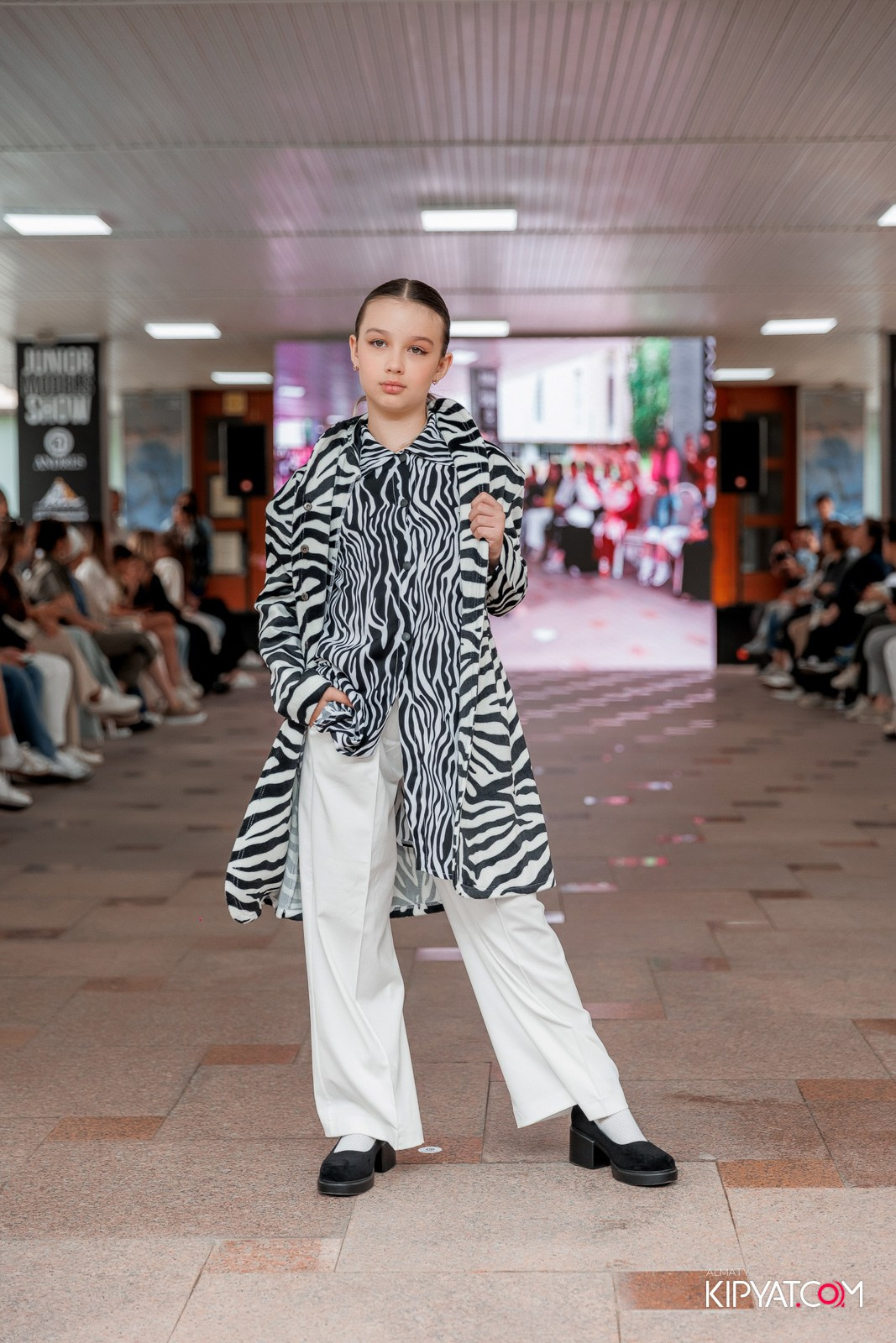 JUNIOR FASHION SHOW. КИПЯТКОМ АЛМАТЫ!
