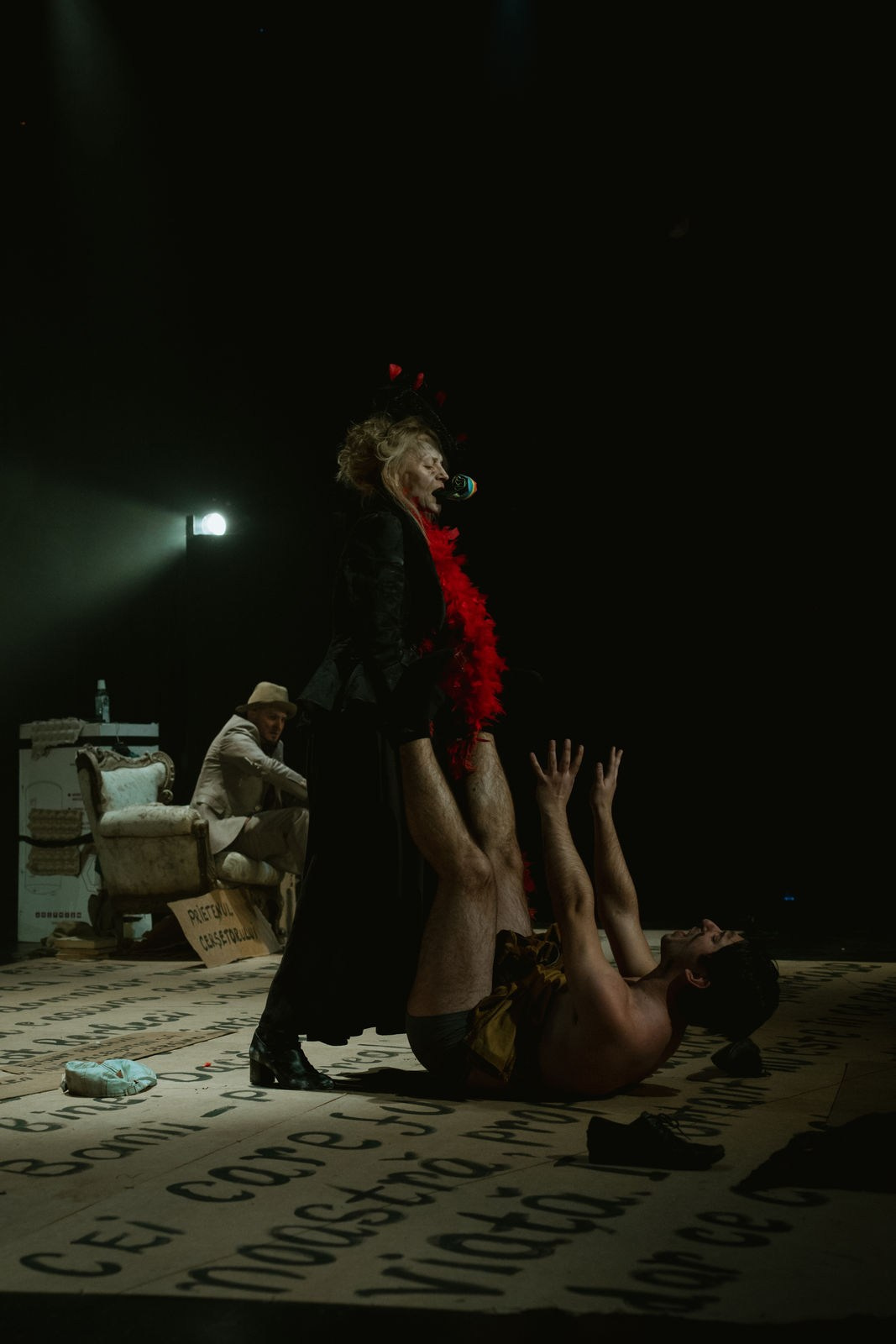 «Трехгрошовая опера». Режиссёр Даниил Филиппович