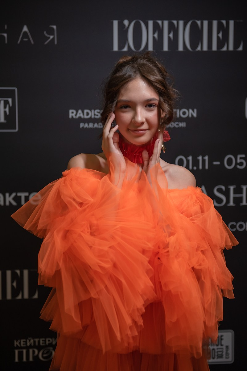 SochiFashionWeek2024 дизайнер Анохина Светлана. Семейный и коммерческий фотограф в Сочи Александр Бодунов