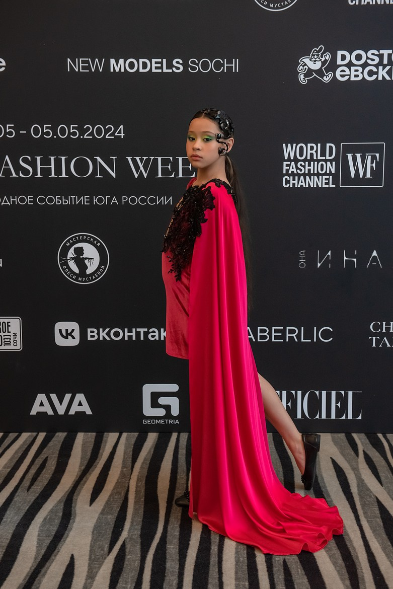 SochiFashionWeek2024 дизайнер Кибовская. Семейный и коммерческий фотограф в Сочи Александр Бодунов