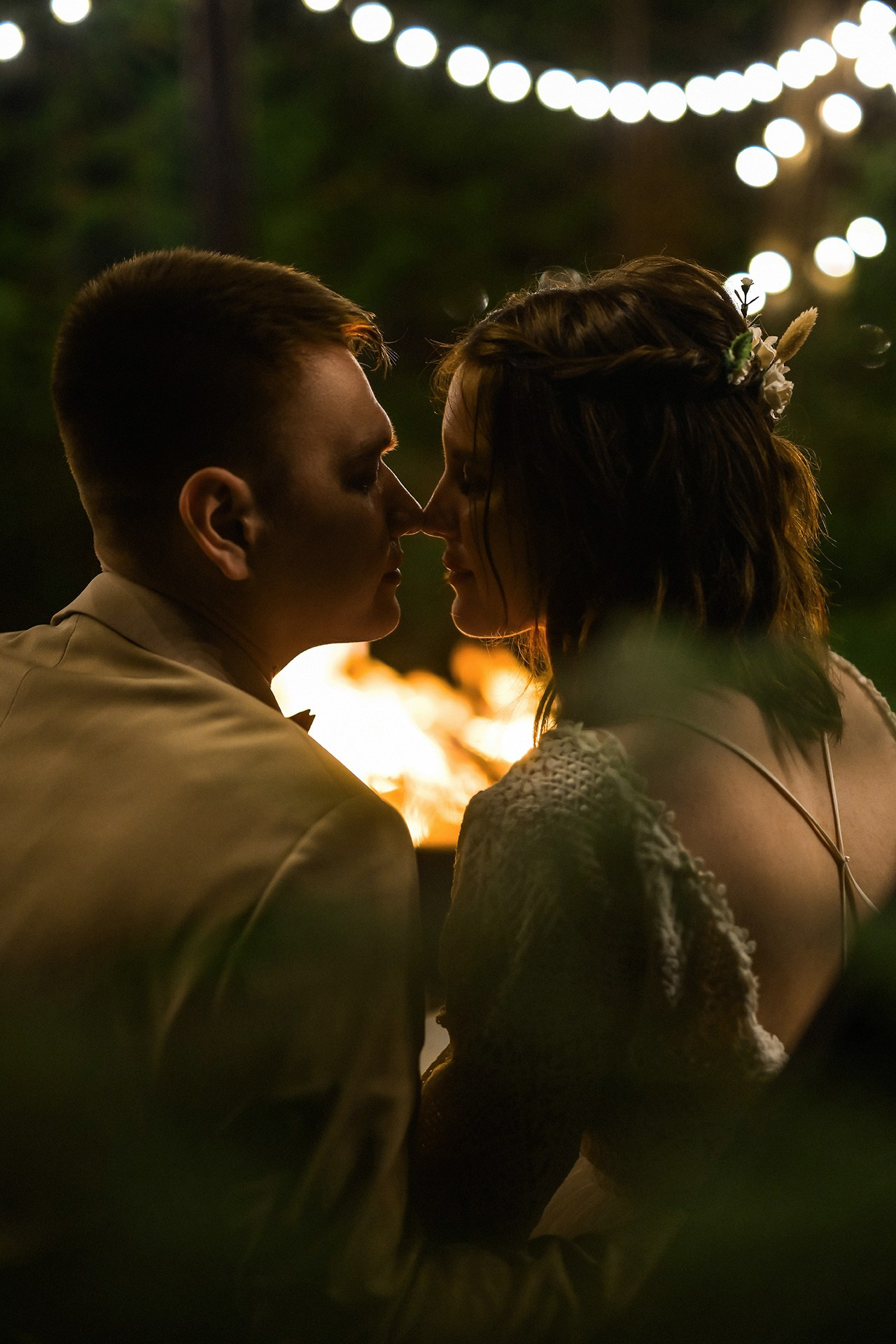 🌿 Влад и Влада — романтичная свадьба в лесу и на яхте | Камерная церемония в Красноярске. 📸 Свадебный и семейный фотограф в Красноярске Тихомиров Евгений | 17 лет опыта | 800+ свадеб