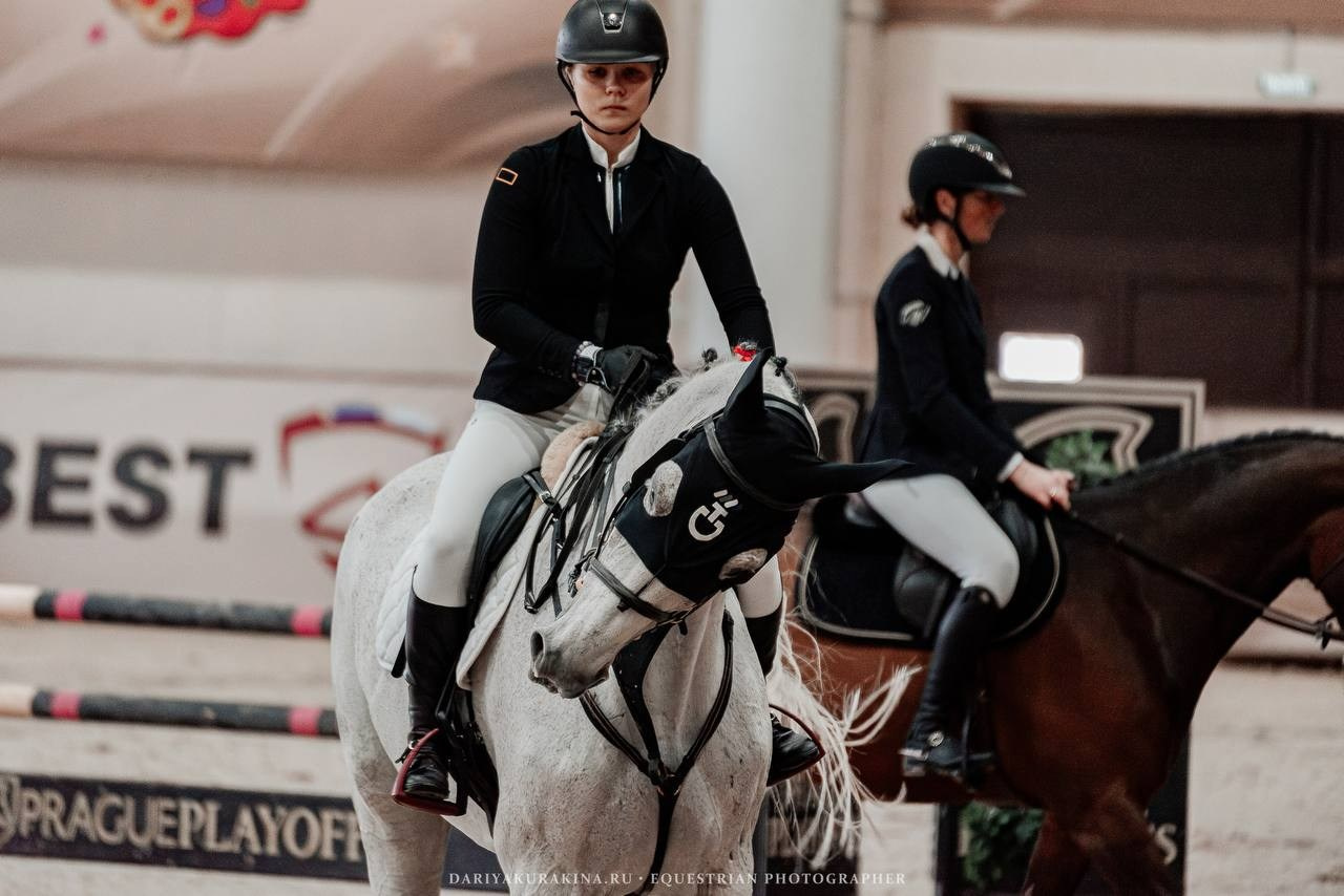 СОРЕВНОВАНИЯ ПО КОНКУРУ, ПОСВЯЩЕННЫЕ ДНЮ ПОБЕДЫ — КСК «ВИВАТ, Россия!». Куракина Дарья • Конный фотограф