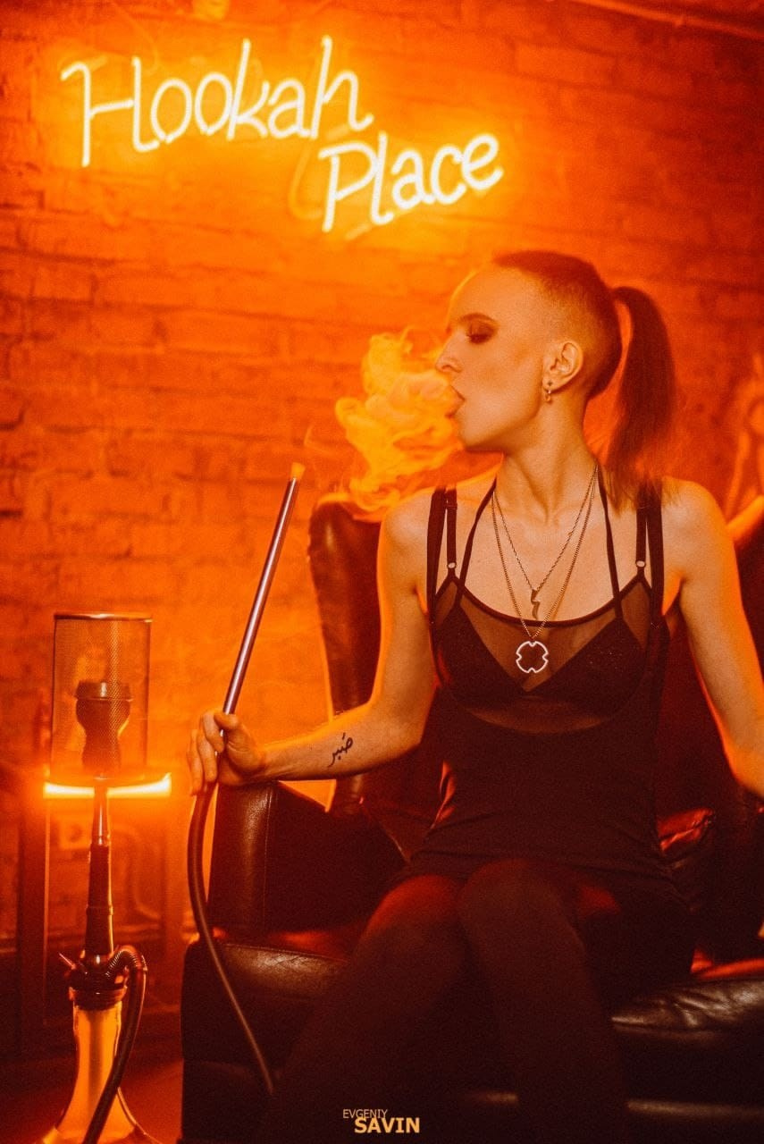 Женя Деньги. Фотограф для маркетплейсов Михаил Бове