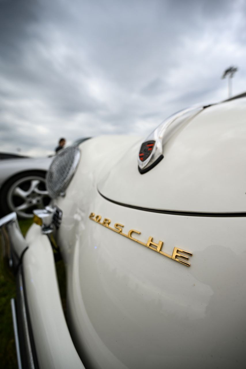 Auto. Андрей Пиотровский. Фотограф