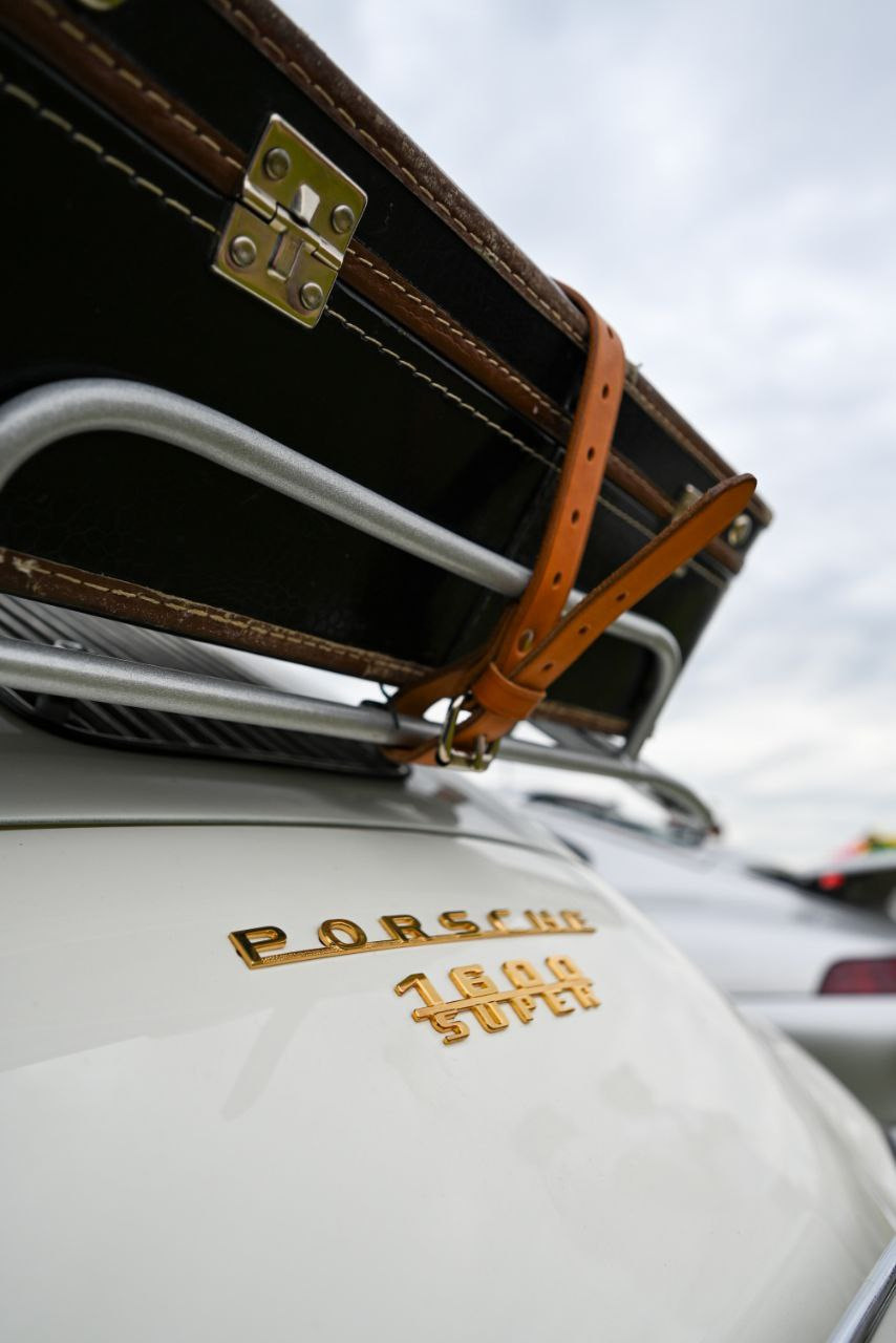 Auto. Андрей Пиотровский. Фотограф