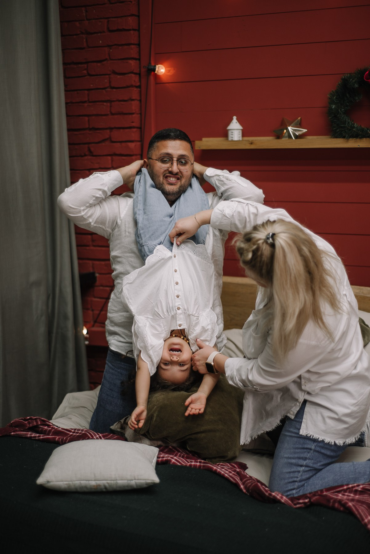 Happy moments_Джихат, Лена и Ясмин. Свадебный и семейный фотограф в Минске Яна Новак