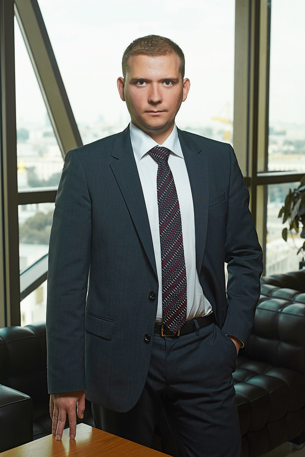 Деловой портрет. Репортаж, деловой портрет, мобильная фотостудия с моментальной печатью