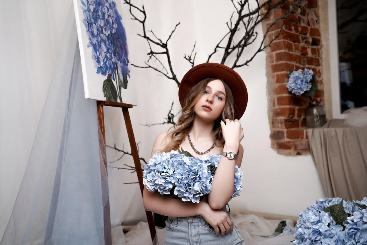 Женская фотосессия в студии Тепло в Новочеркасске. Свадебный фотограф в Ростове-на-Дону. Таинство Крещения и Венчания, семейные фотосессии. Алёна Чёботова